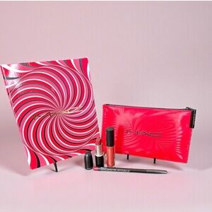 MAC 4 Piece Lip Bundle NEW IN BOX